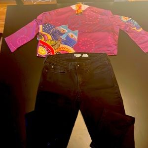 Denizen Black Jeggings size 11 Laurel Birch Cat Blouse L